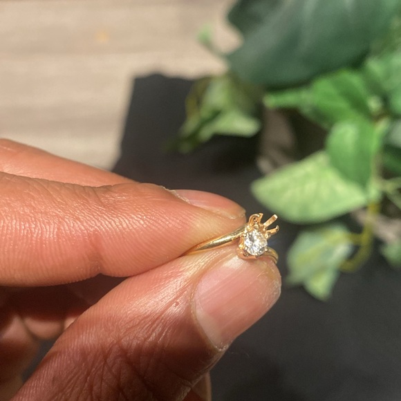 14k gold women’s ring - Picture 3 of 3